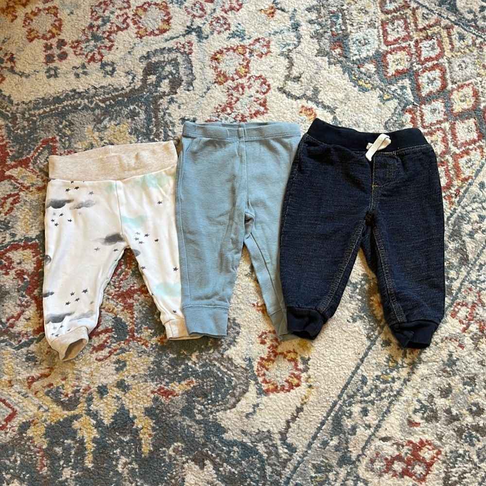 Set of 3 Baby pants leggings jeans size 6-9 months
